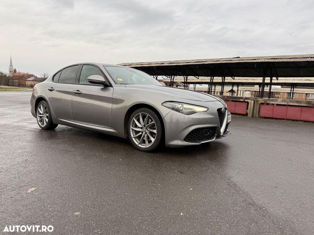 Alfa Romeo Giulia 2.2 AT8-Q4 Veloce - 5