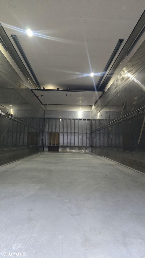 Scania R400 Euro 5 6x2 kontener izoterma 22 palety winda import NL! niski przebieg! super stan! - 17
