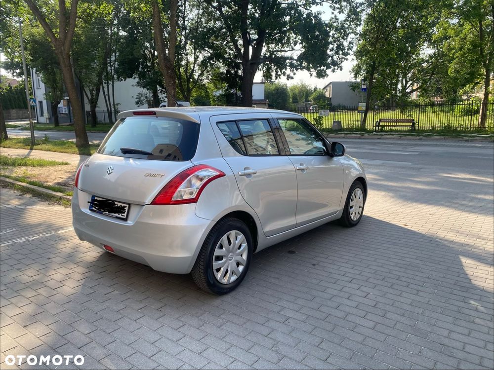 Suzuki Swift 1.3 Limited 25 - 8