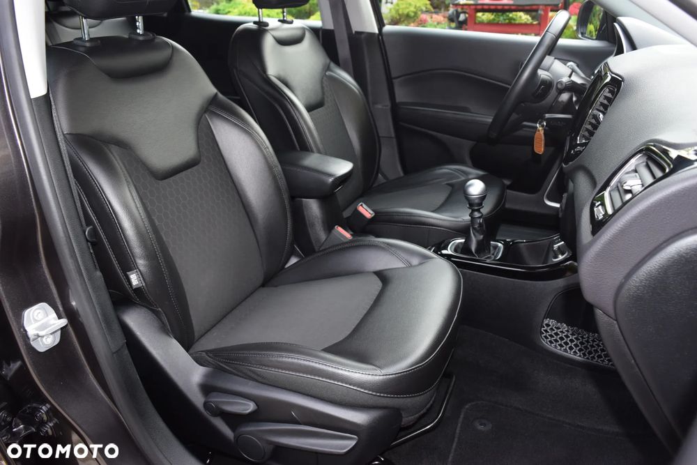 Jeep Compass 1.4 TMair Night Eagle FWD S&S - 10
