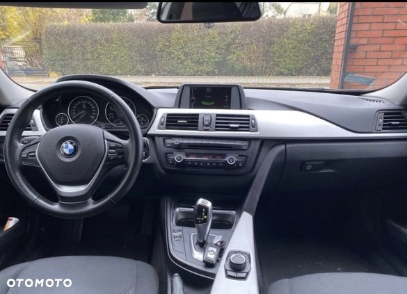 BMW Seria 3 318d - 5