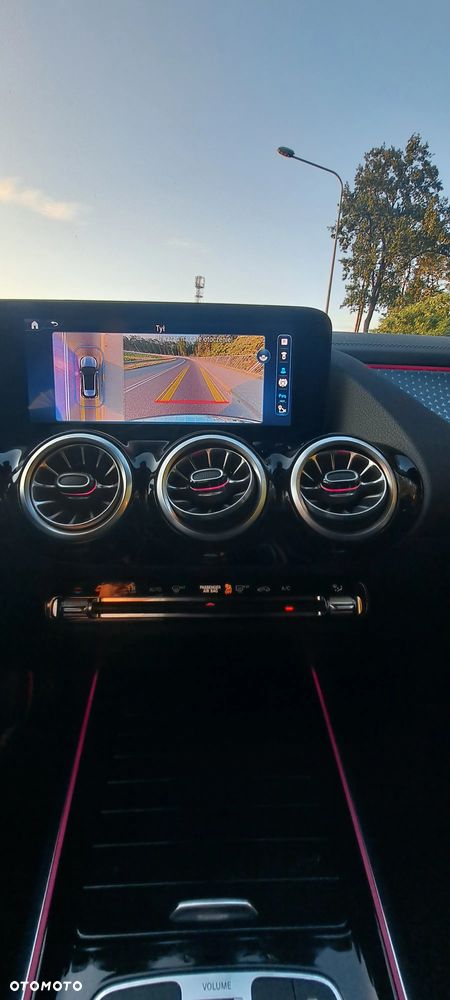 Mercedes-Benz GLA 220 d 4-Matic 8G-DCT - 13