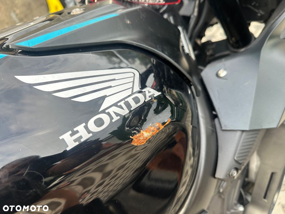 Honda CBR - 8