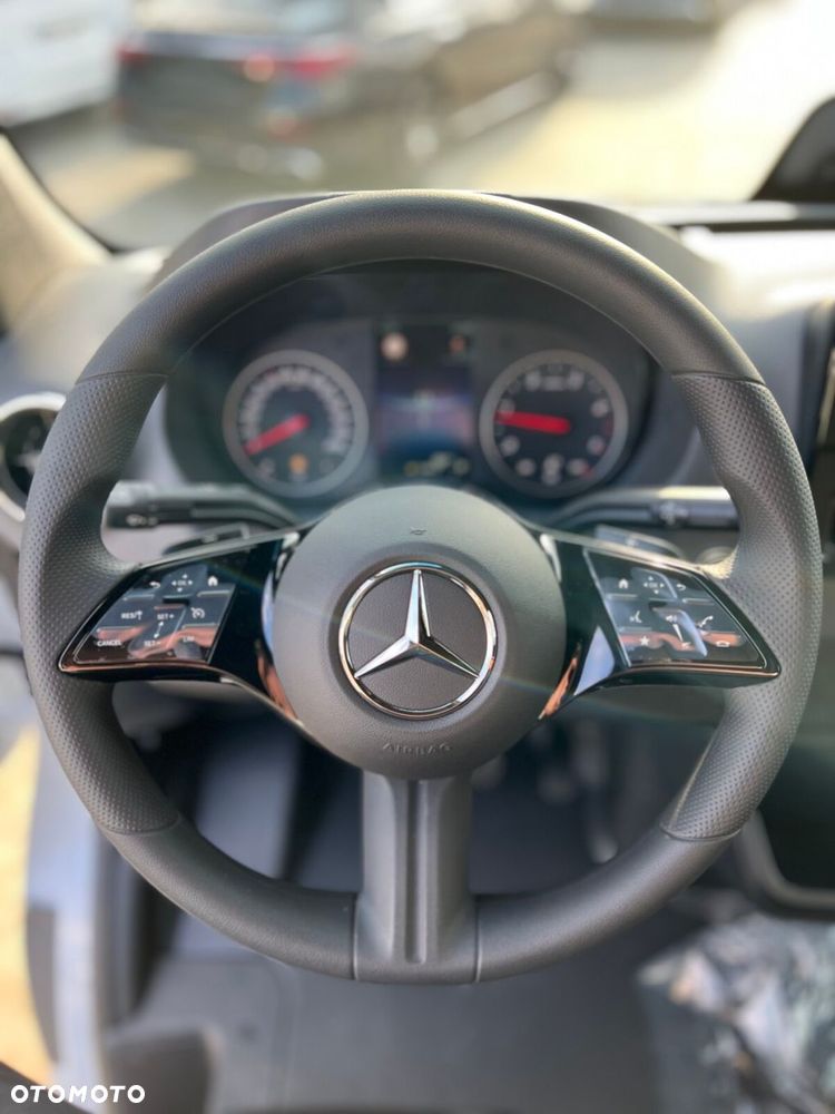 Mercedes-Benz Sprinter 319 CDI KA OM654 - 15