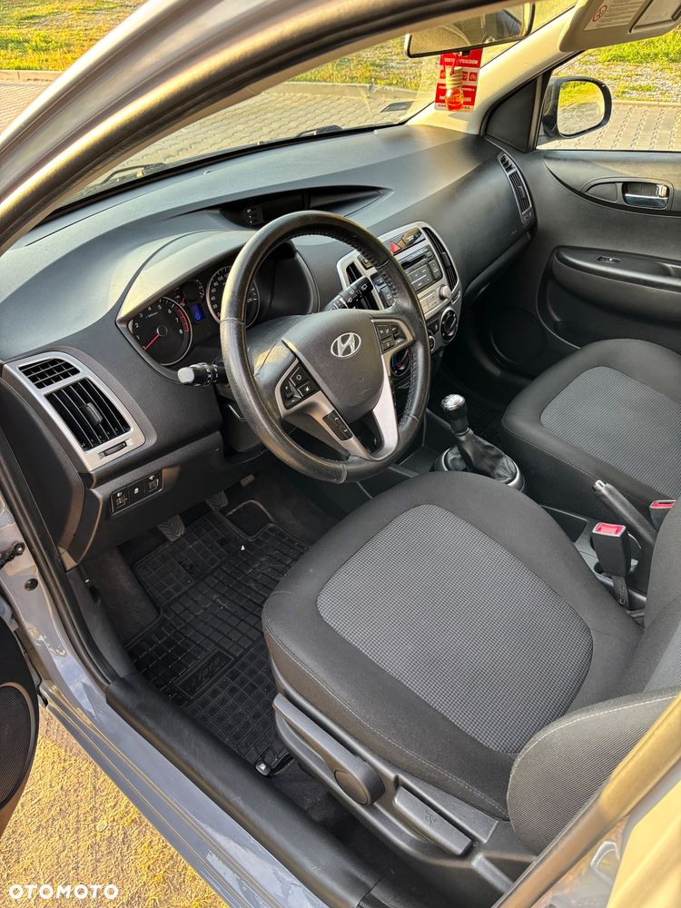 Hyundai i20 1.25 Comfort - 10