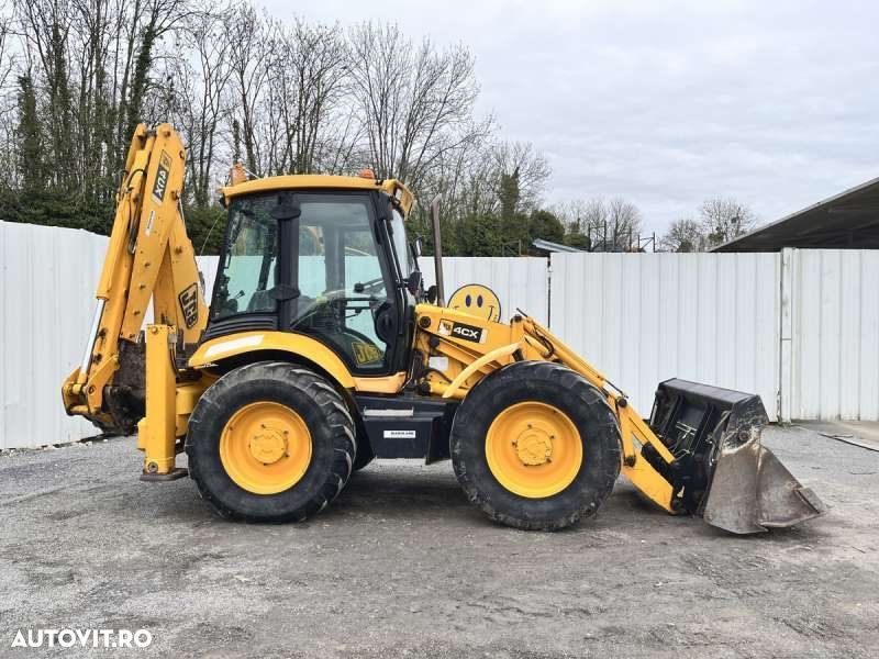 JCB 4CX - 8