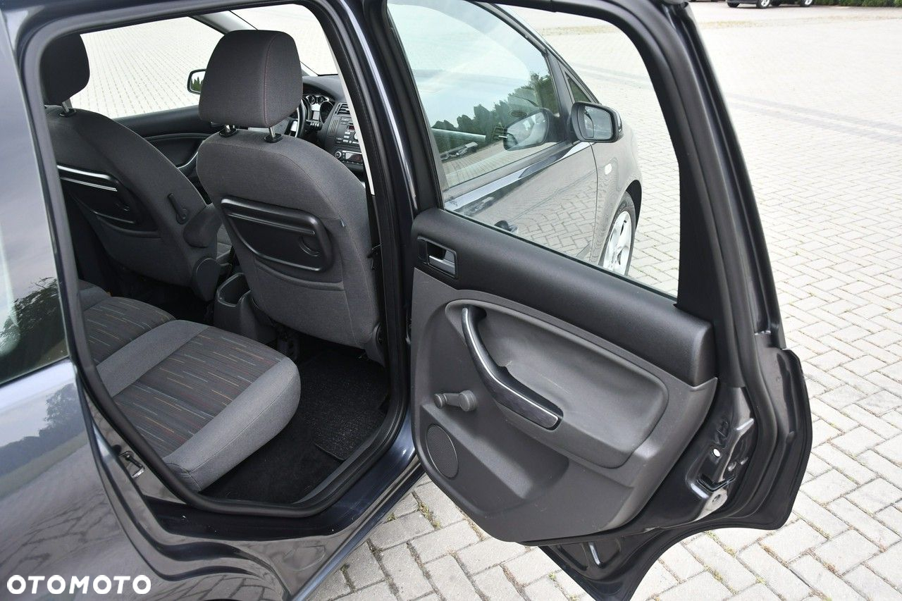 Ford C-MAX - 18