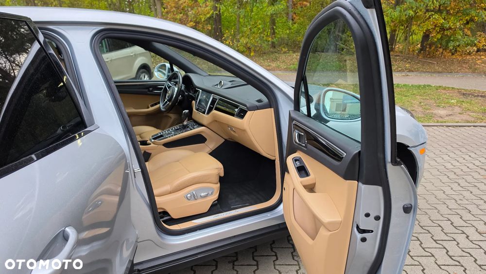Porsche Macan - 16
