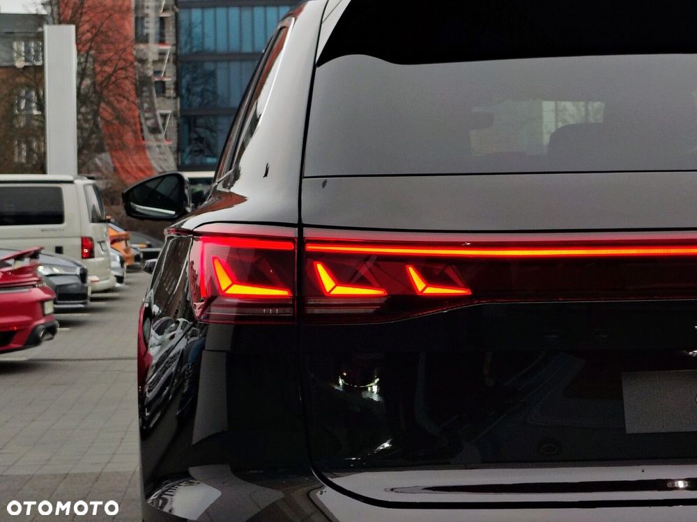 Volkswagen Touareg 3.0 V6 TDI 4Motion R-Line - 10