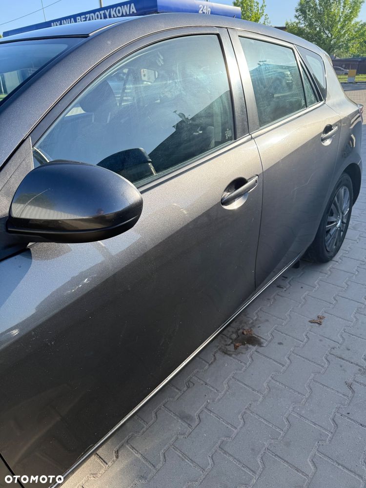 Mazda 3 1.6 CD Active - 4