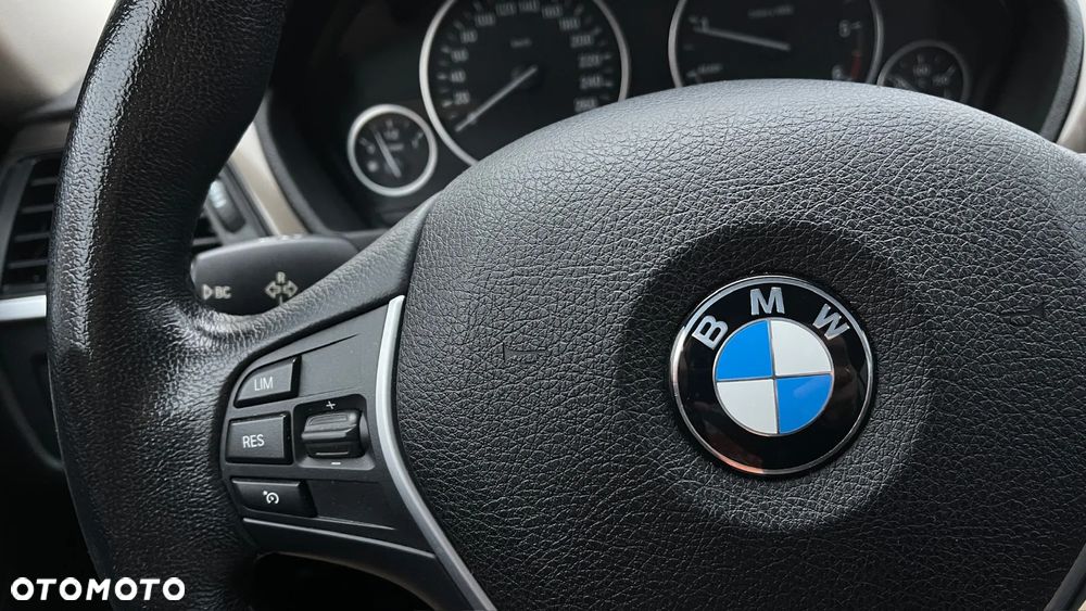 BMW Seria 3 - 24