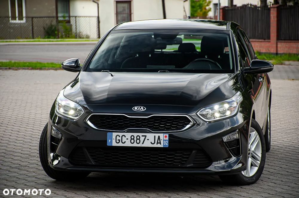 Kia Ceed 1.6 CRDi Eco-Dynamics+(48V Mild-Hybr.) DCT7 Spirit - 27