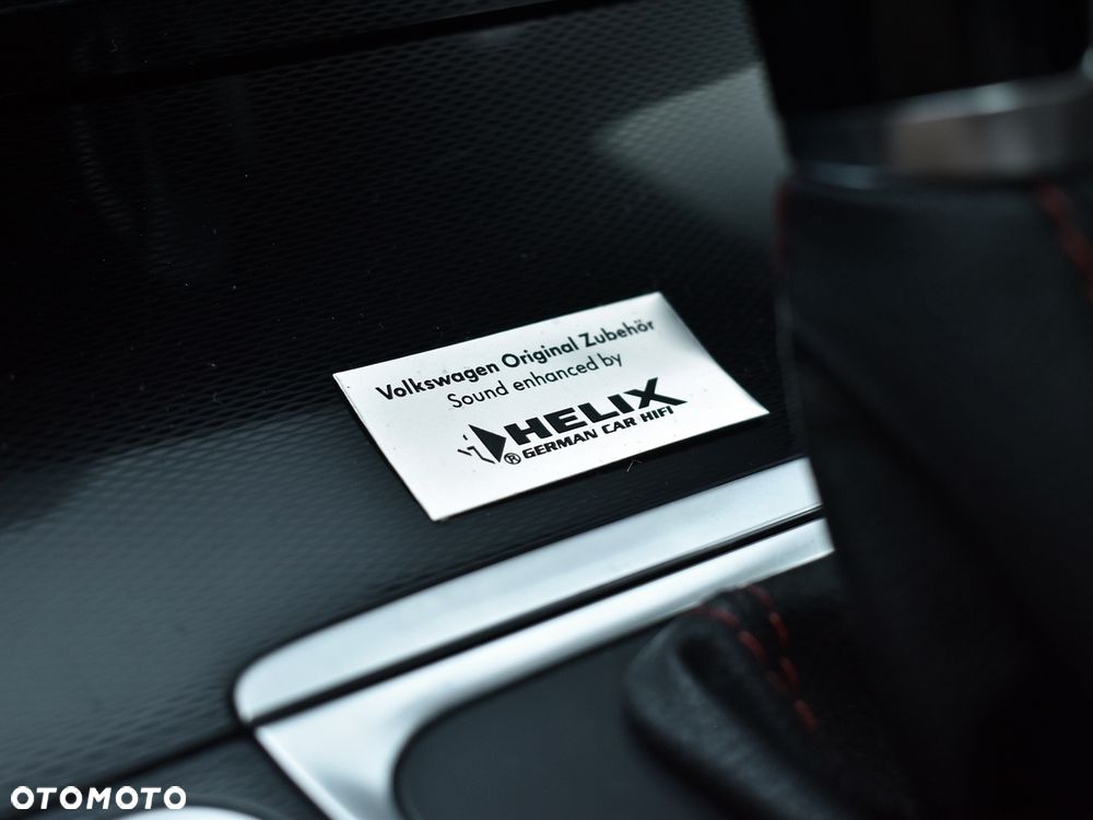 Volkswagen Golf GTI (BlueMotion Technology) DSG Performance - 16