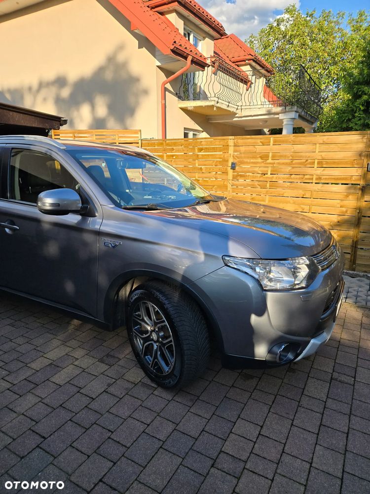 Mitsubishi Outlander 2.0 4WD - 3