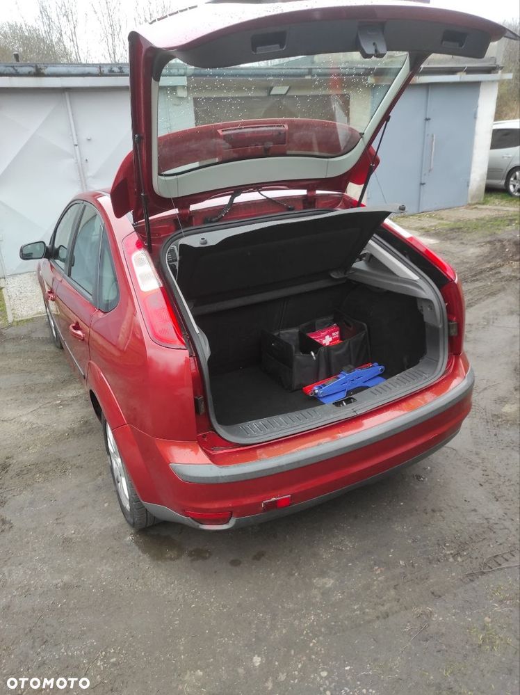 Ford Focus 2.0 Sport - 24