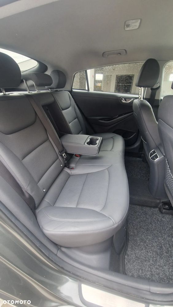 Hyundai IONIQ Hybrid Platinum - 7