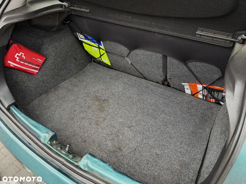 Ford Focus 1.4 Ambiente - 8