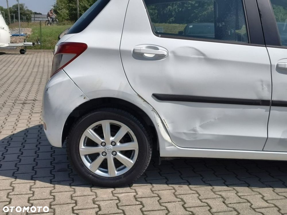 Toyota Yaris - 18