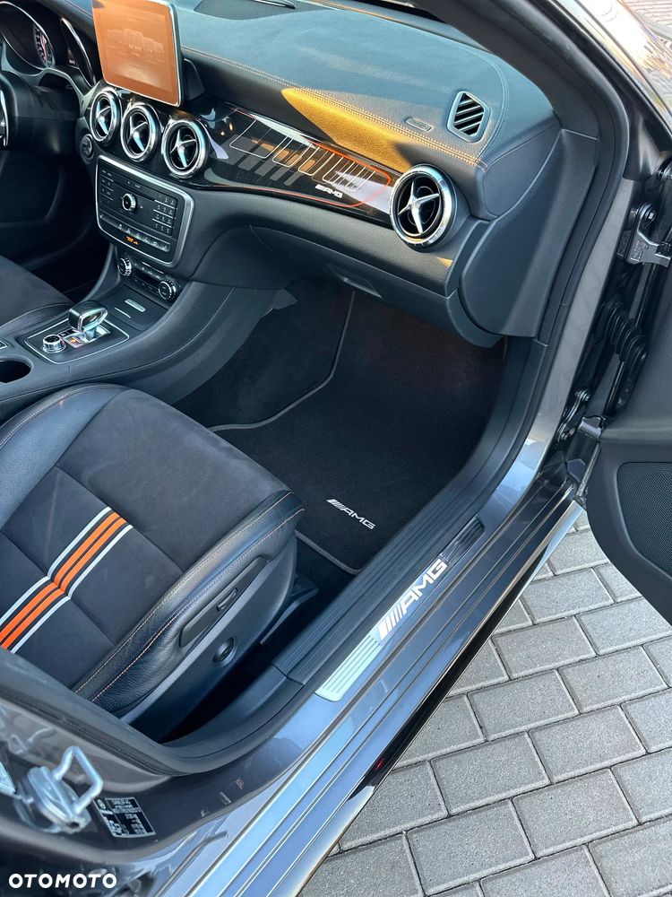Mercedes-Benz CLA AMG 45 4-Matic - 27