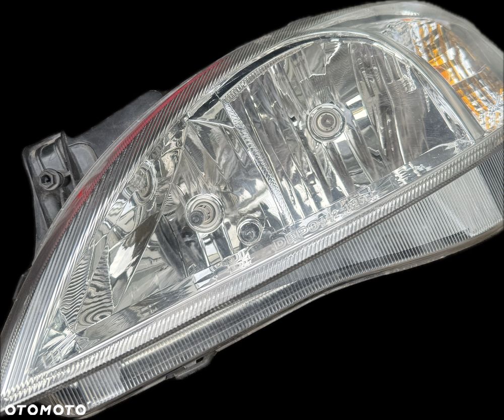 Reflektor Reflektory Lampa Lampy Przód PRAWA Przednie Opel Corsa C Combo C - 3