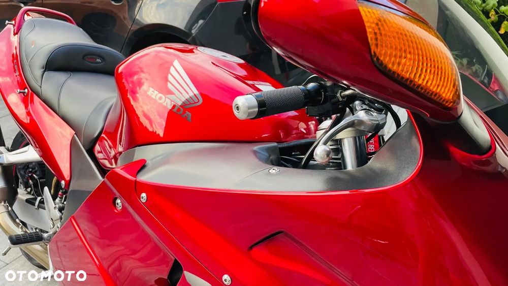 Honda CBR - 18