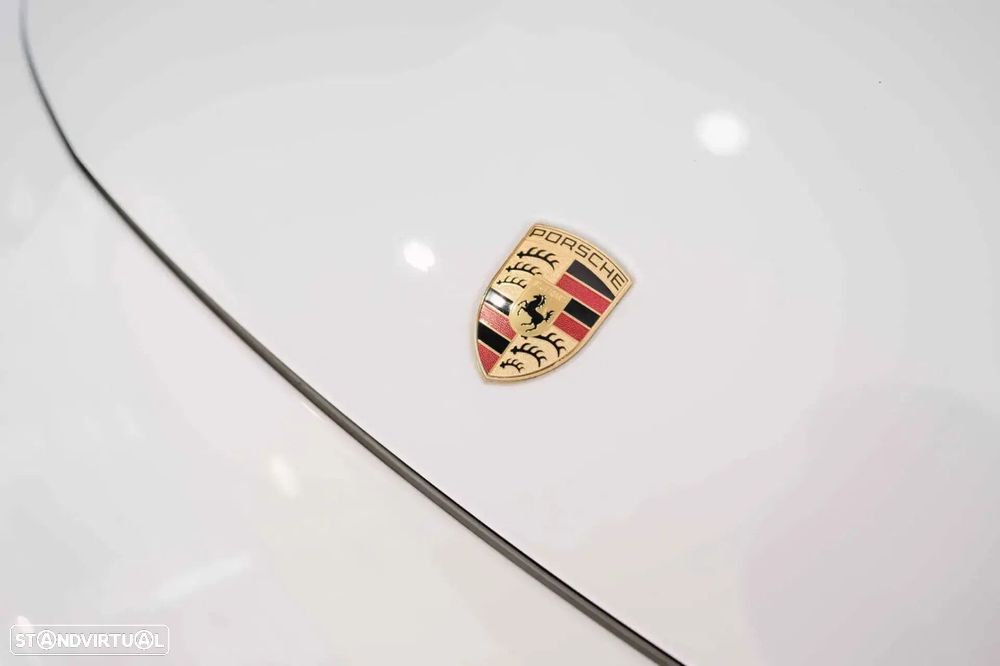 Porsche Panamera 4 E-Hybrid Platinum Edition - 4