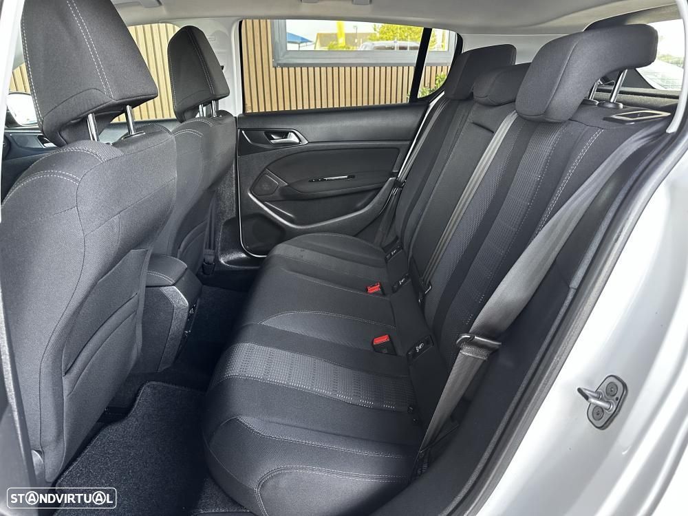 Peugeot 308 1.6 BlueHDi Allure - 43