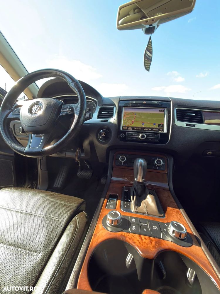 Volkswagen Touareg - 14