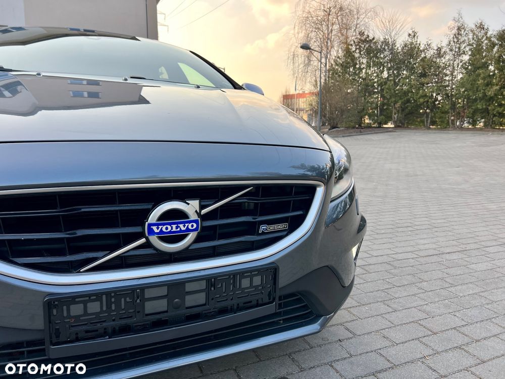 Volvo V40 D3 R Design - 10