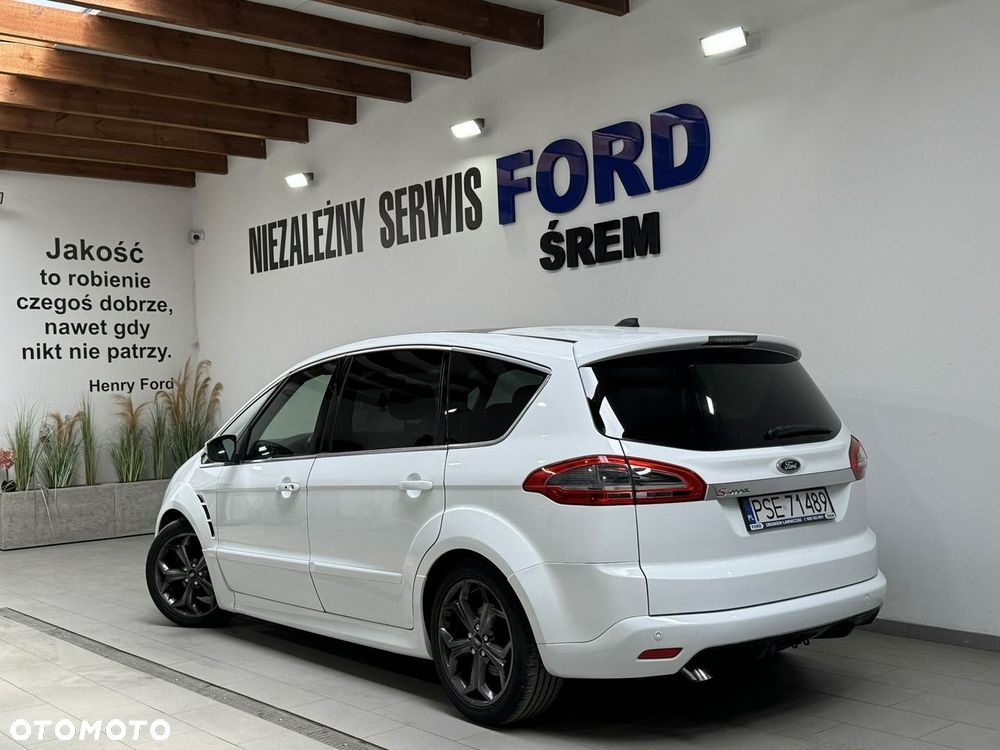 Ford S-Max - 12