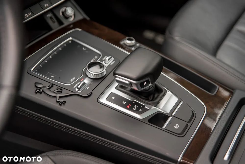 Audi Q5 2.0 TFSI quattro S tronic design - 9