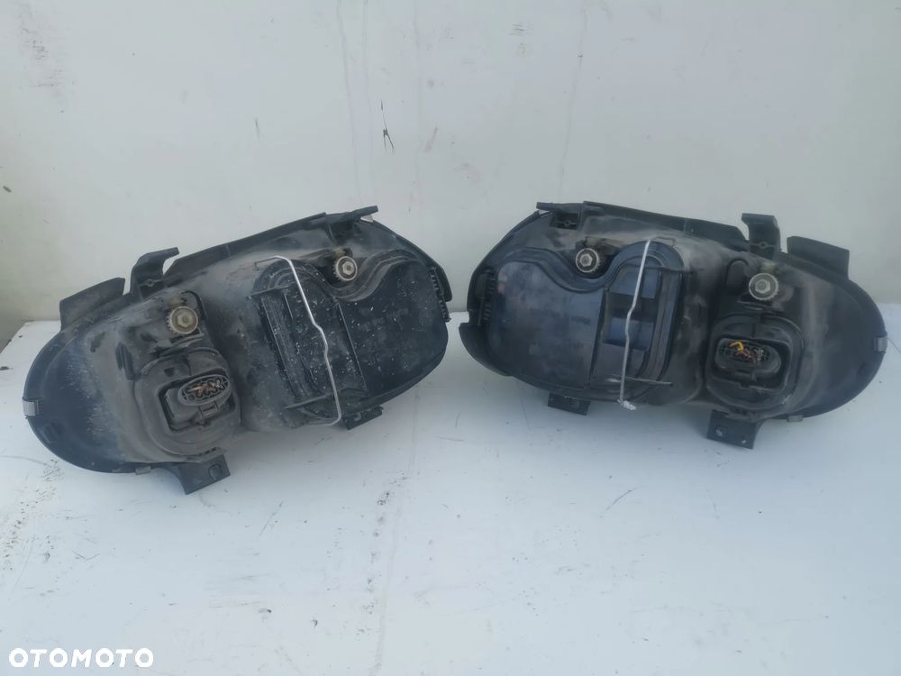 LAMPA PRZEDNIA PRAWA VW Golf IV 4- Europa Oryginał - 2