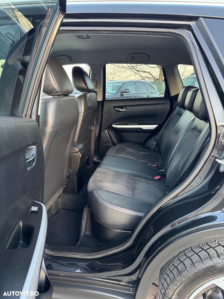 Suzuki Vitara 1.6 DDIS 4X4 Luxus - 24