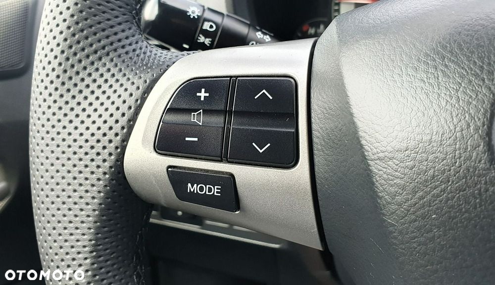 Toyota Auris - 13