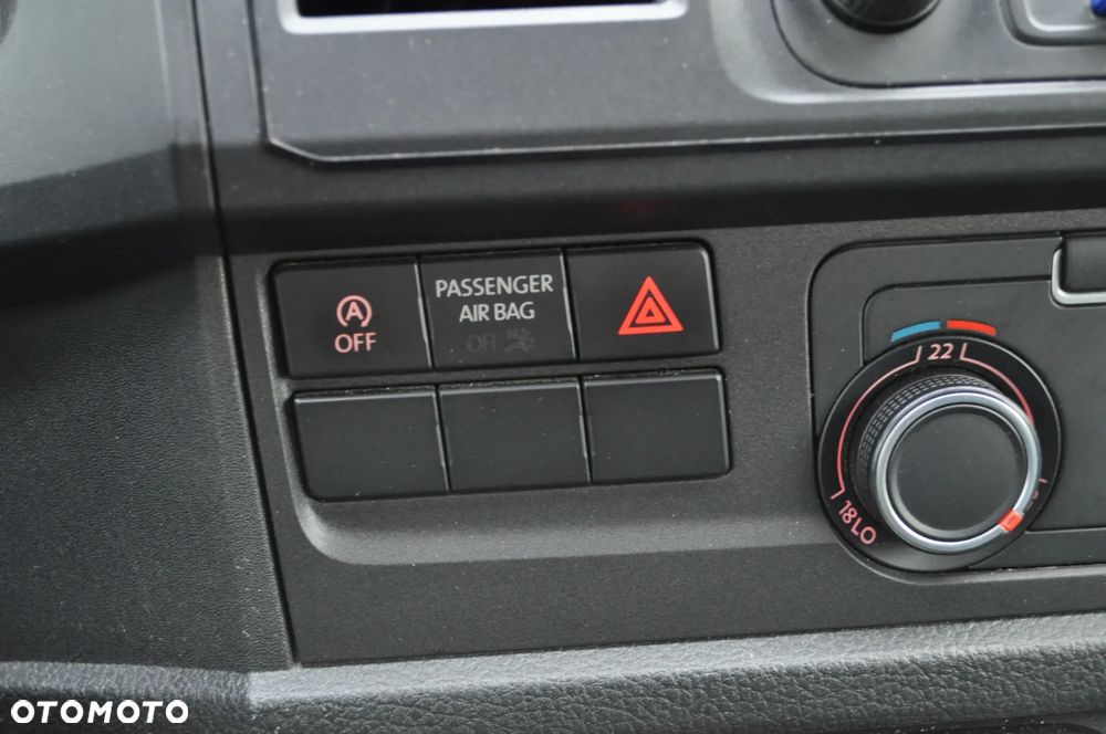 Volkswagen Transporter - 23