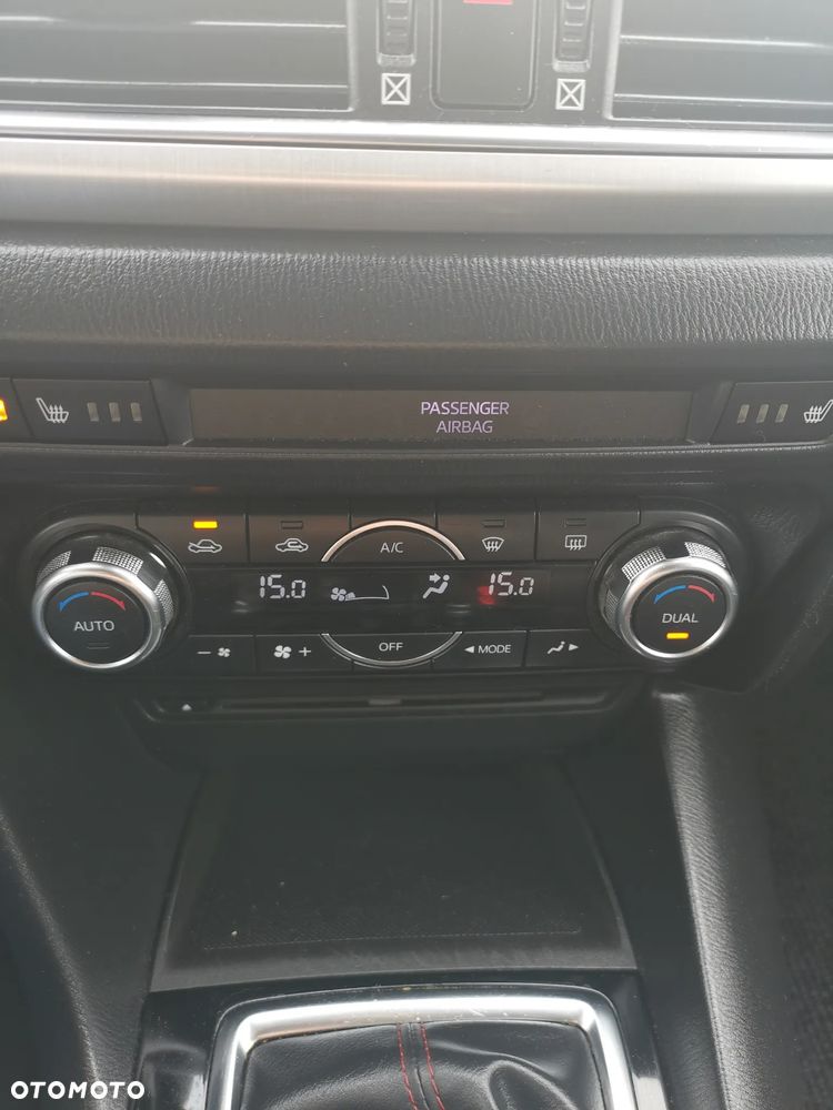 Mazda 3 - 5