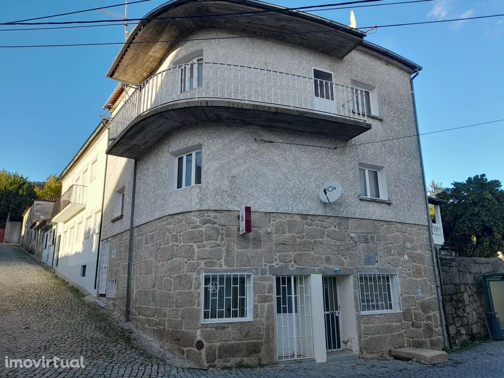 Moradia T3 Duplex Venda Fundão - Grande imagem: 2/23