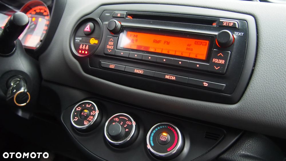 Toyota Yaris 1.0 Active EU6 - 6