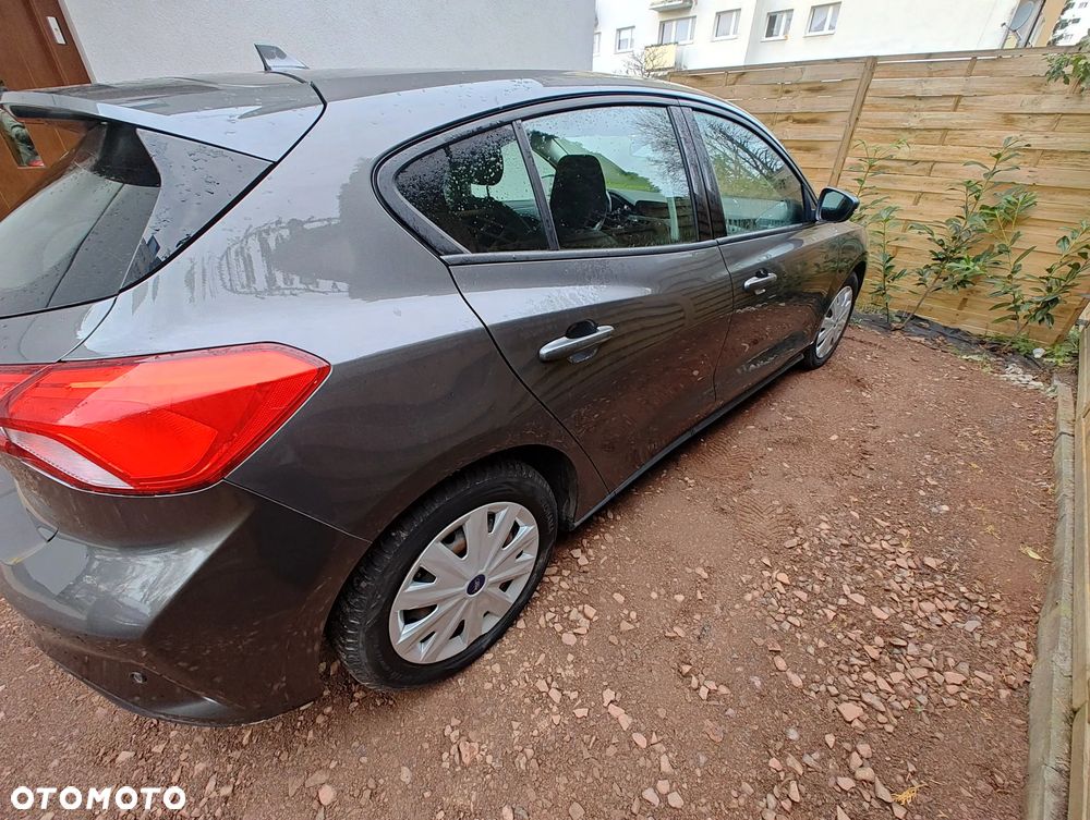 Ford Focus 1.0 EcoBoost Trend Edition Business - 14