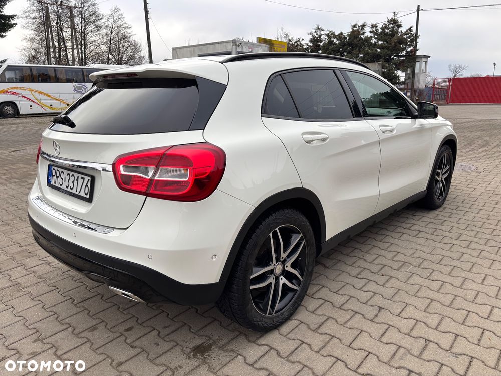 Mercedes-Benz GLA 200 (CDI) d - 6