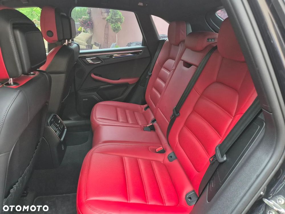 Porsche Macan - 10
