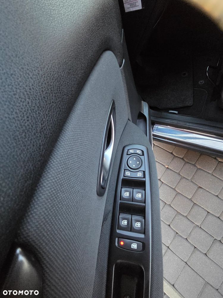 Renault Scenic 1.6 16V 110 Dynamique - 14