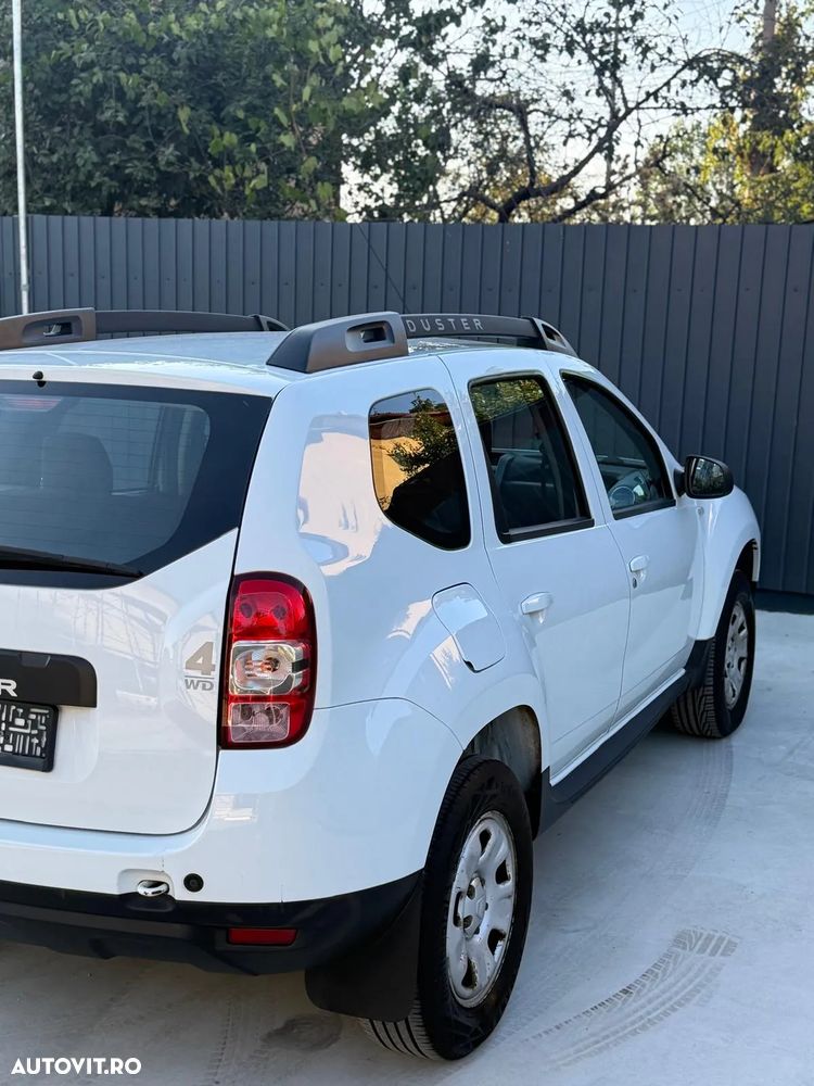 Dacia Duster 1.5 dCi 4WD Comfort - 11
