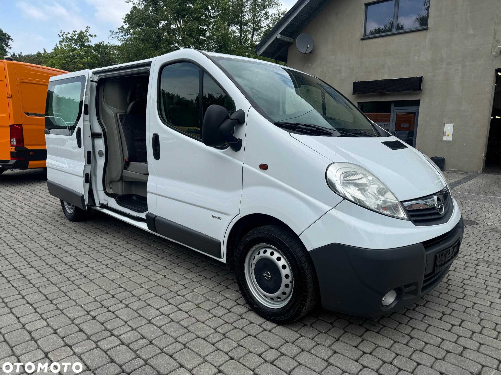 Opel Vivaro - 9