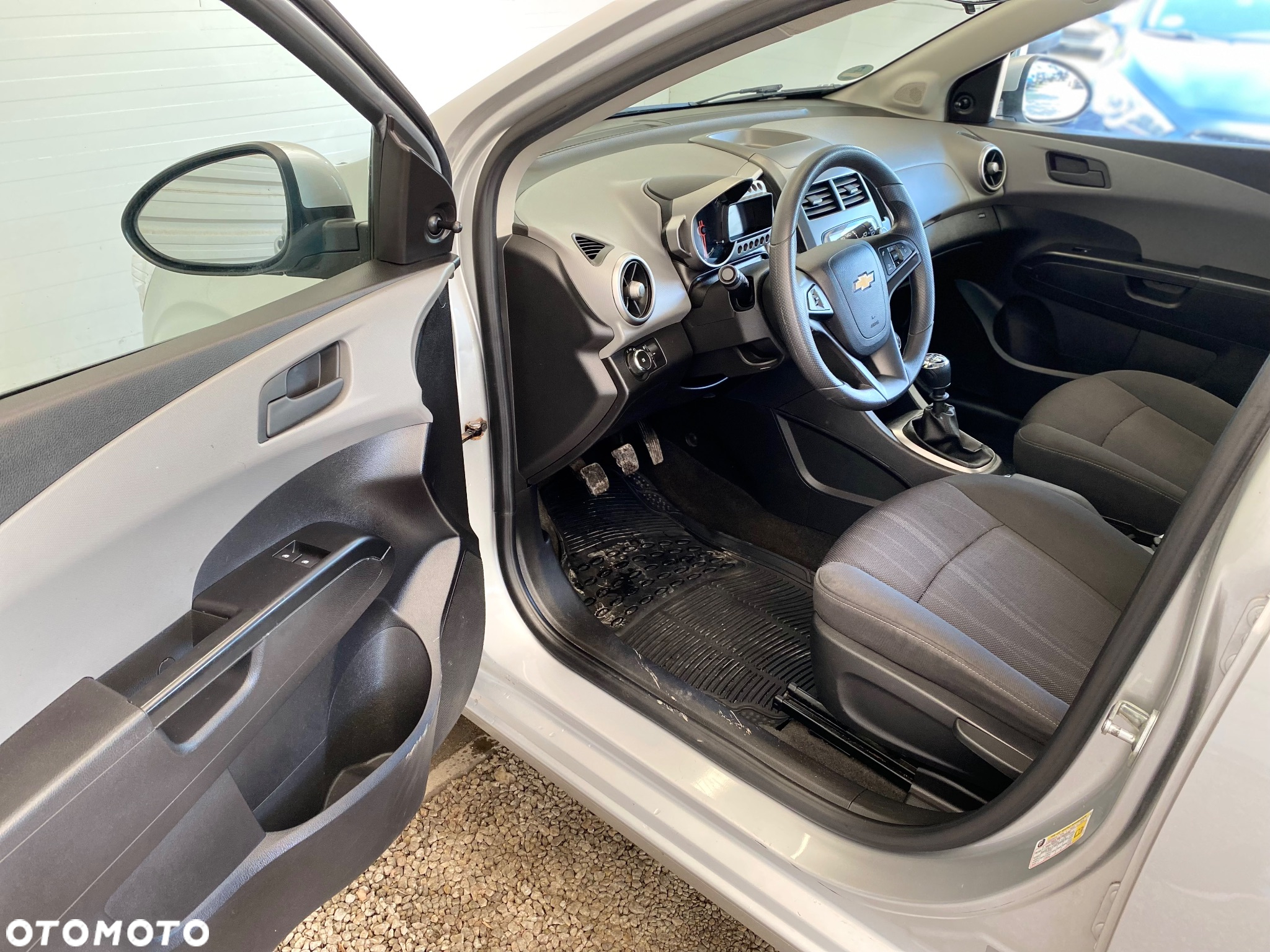 Chevrolet Aveo 1.2 LS+ - 8