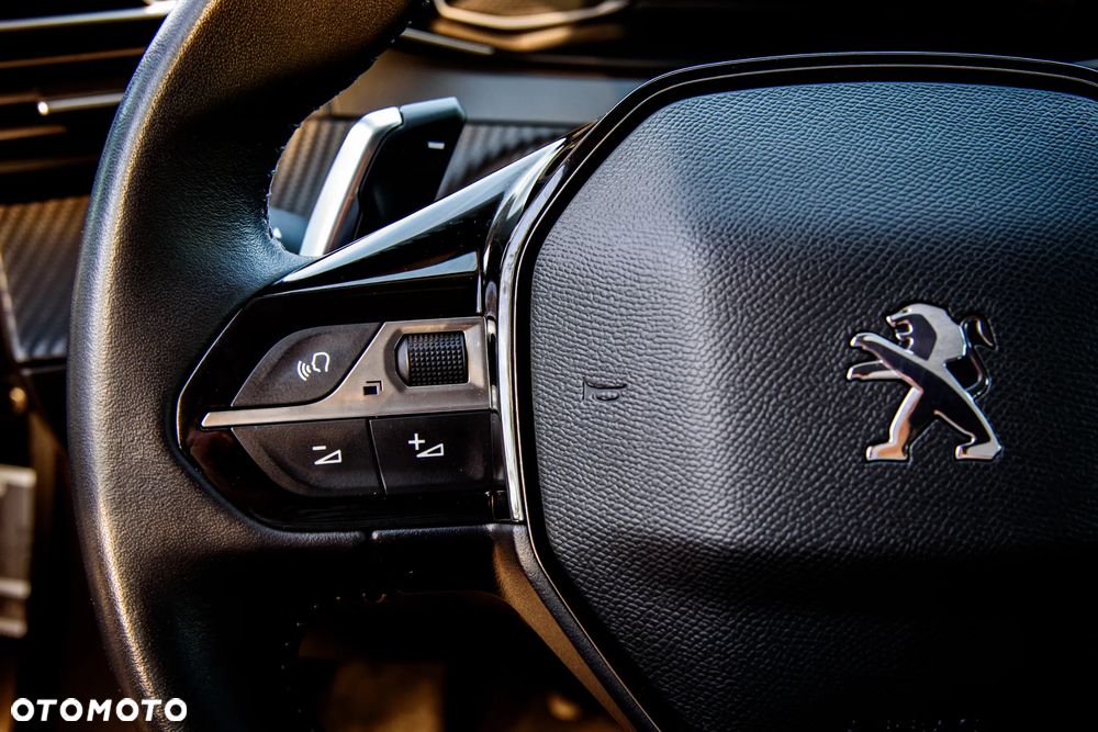 Peugeot 2008 1.5 BlueHDi Allure S&S EAT8 - 15