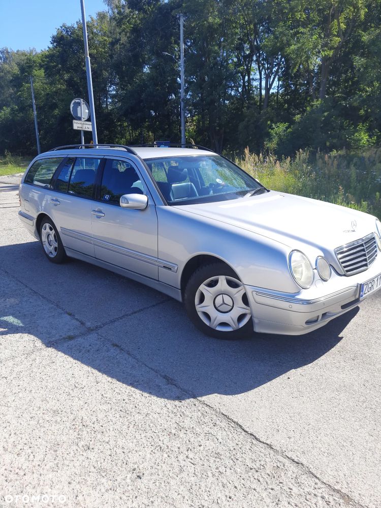 Mercedes-Benz Klasa E - 1