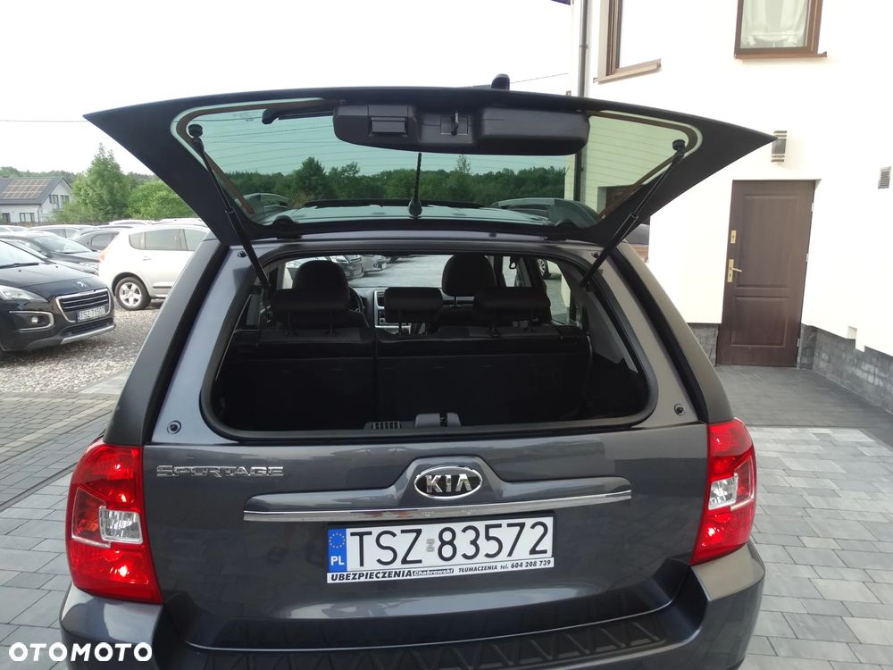 Kia Sportage 2.0 2WD Cup - 24