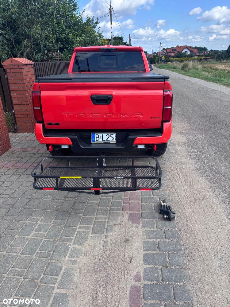 Toyota Tacoma - 40