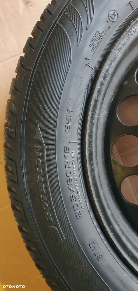 Felgi stalowe z oponami 7J ET39 5x112 205/60 R16 Audi A4 B9 - 13